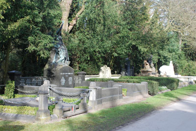 Denkmal der Familie Grünberg, ehemalige chemische Fabrik Kalk