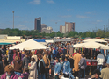 Flohmarkt vor dem Kölner Südstadion (© Günther Ventur)