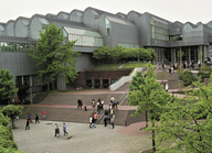 Museum Ludwig - Kulturzentrum zwischen Dom und Rheingarten (&copy; Walter Schiestel)