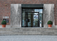 Eingang zum Spanischen Bau (© Inga Schmidt)