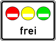 Verkehrsschild Umweltzone mit zulässigen Plaketten (© Bundesanstalt für Straßenwesen ()