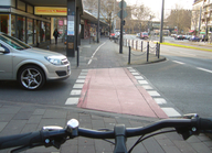 Radfahrer auf der falschen Radwegseite (© Stadt Köln/Sabine Bongenberg)