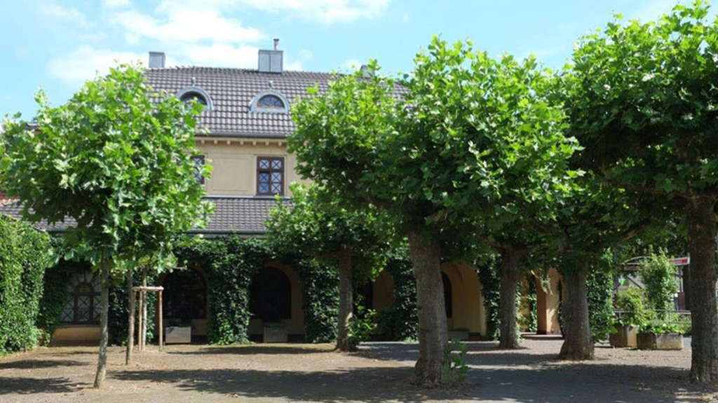 Eingang des Westfriedhofs