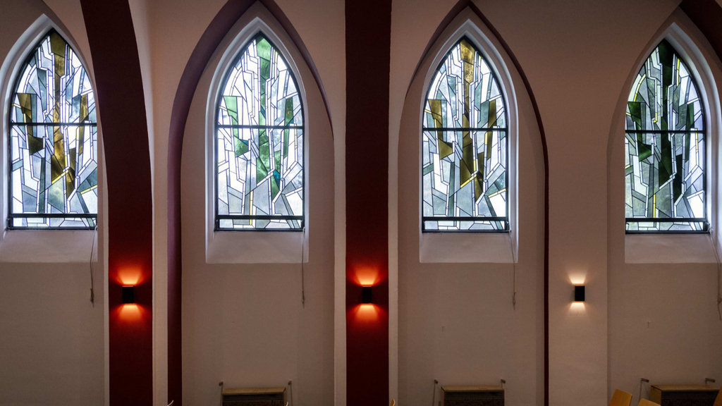 Innenansicht sanierte Trauerhalle Mülheimer Friedhoferhalle