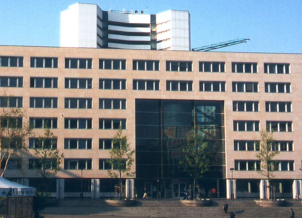 Bürgeramt Mülheim - Haupteingang Wiener Platz