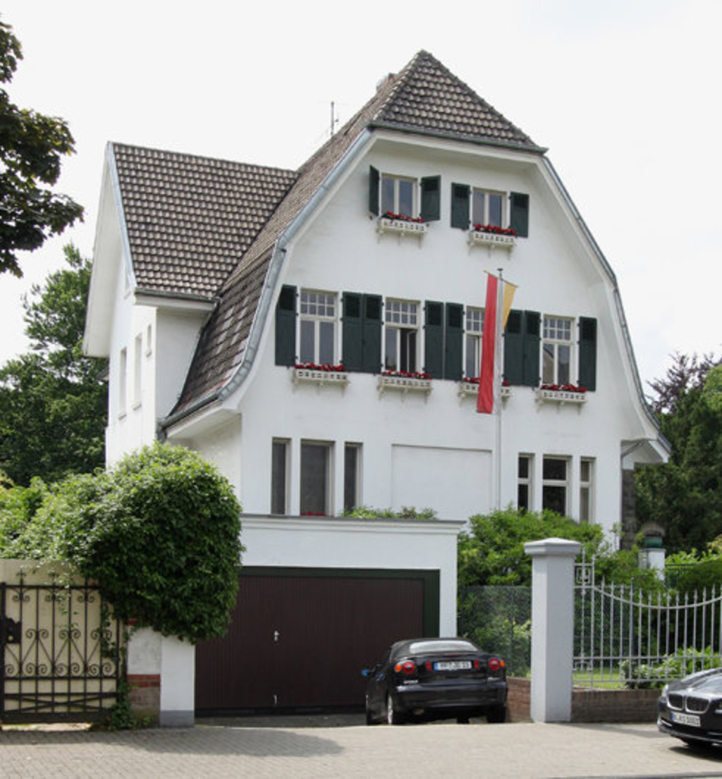 Villa in der Pferdmengesstraße 18 in Marienburg