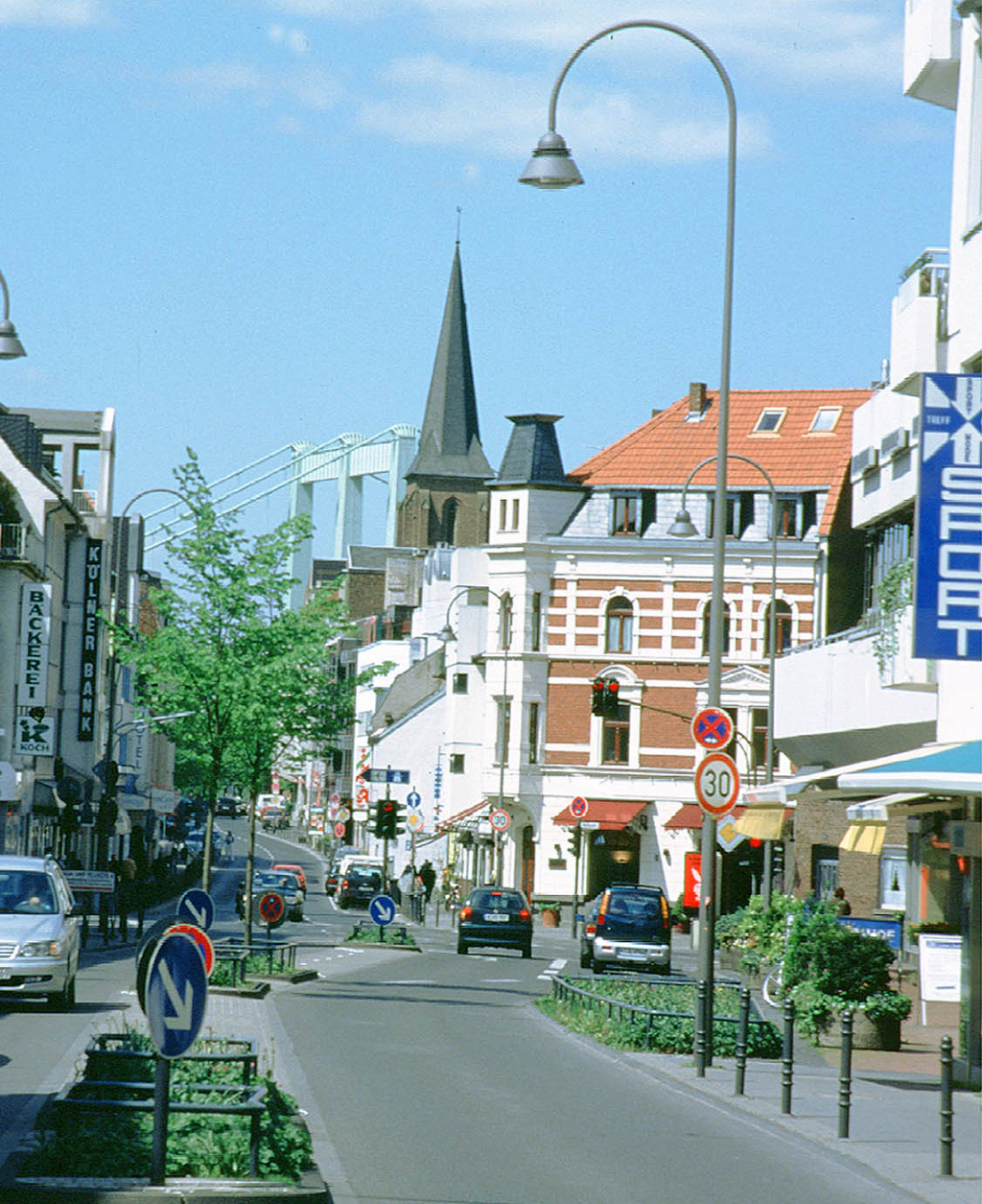 Hauptstraße in Köln-Rodenkirchen