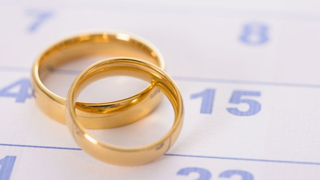 Trauringe auf Kalender