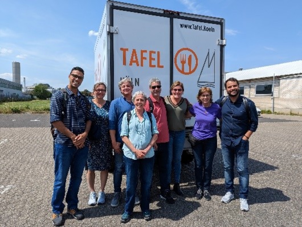 Besuch der Gäste aus Rio de Janeiro bei der Tafel Köln 