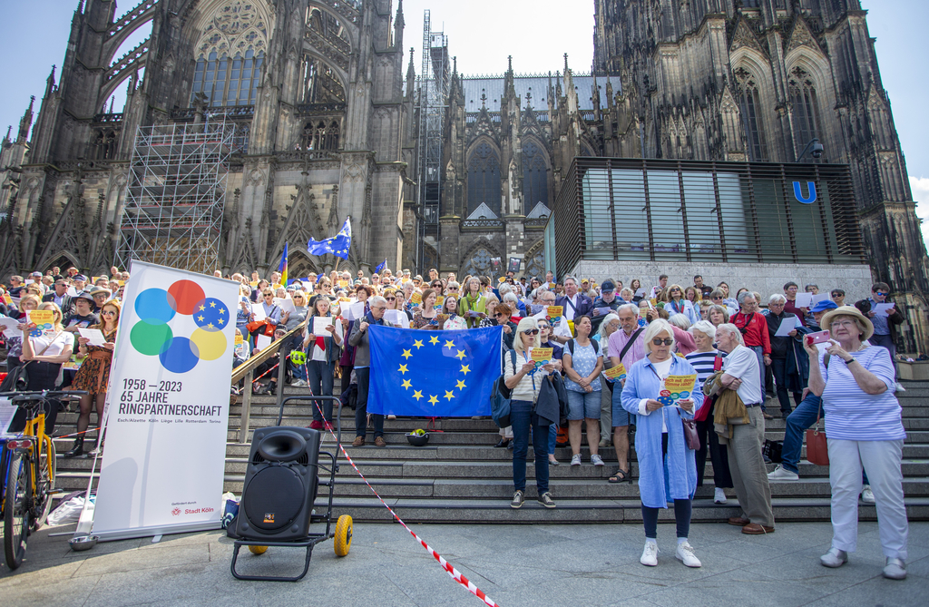 Aktion G tterfunken Zum Europatag 2024 Stadt K ln Aktion G tterfunken Zum Europatag 2024 Stadt K ln