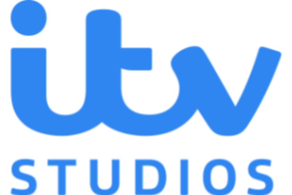 Auf weißem Grund in königsblau in der oberen Zeile die Kleinbuchstaben itv, die miteinander verbunden sind, darunter in Großbuchstaben das Wort Studios., Link auf HOME - ITV Studios Germany