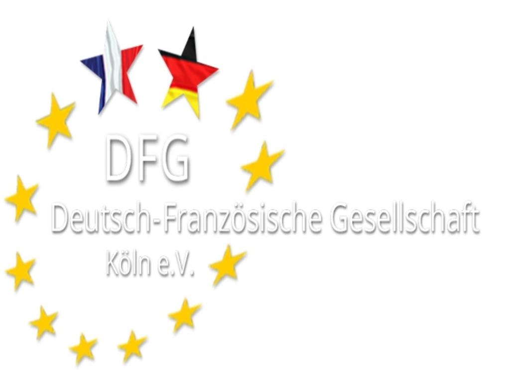 Schriftzug "DFG Deutsch-Französische Gesellschaft Köln e. V." darum herum ein Kreis aus zwölf gelben Sternen, wobei ein Stern die Farben der französischen Nationalflagge trägt, der andere die der deutschen.