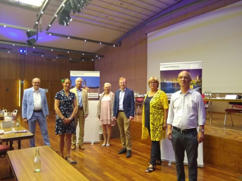 Gemeinschaftsfoto des Vorstandsteams 