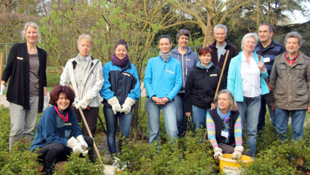 Unterstützung des Rosengartenteams im Klettenbergpark