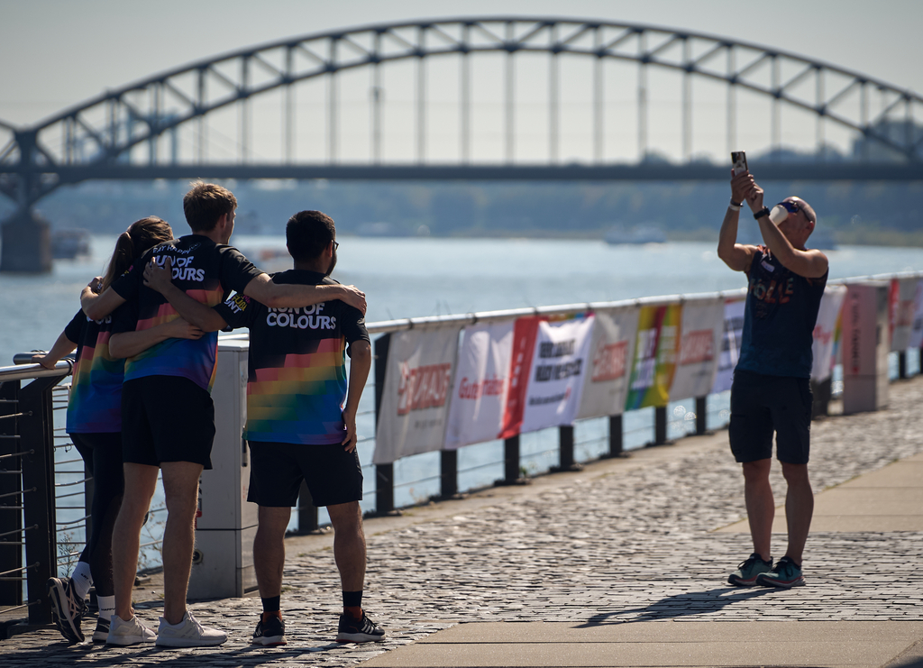Läufer*innen werden fotografiert