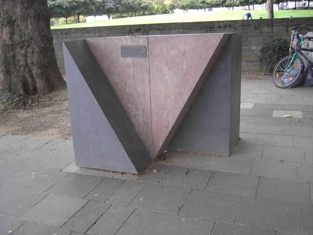 Mahnmal für die schwulen und lesbischen Opfer des Nationalsozialismus in Köln