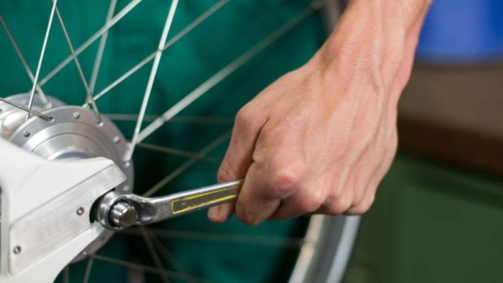 Fahrradreparatur, Link auf Hilfen zur Arbeit und Beschäftigung