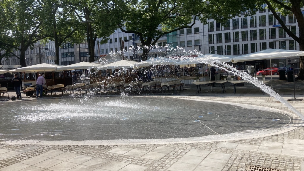 Brunnen am Neumarkt
