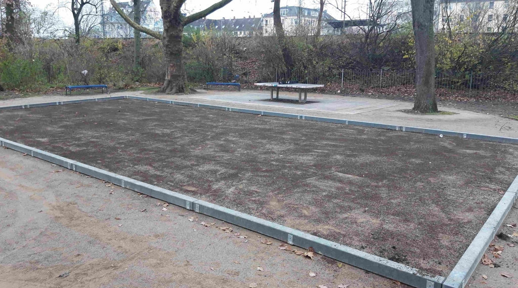 fertig gestellte Bouleanlage