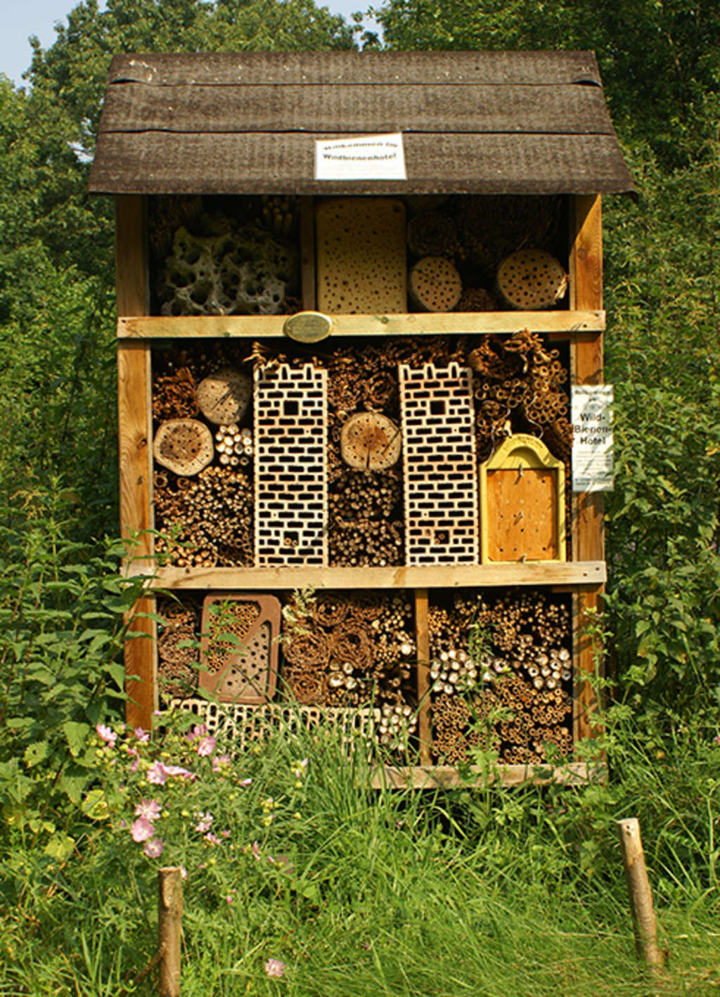 Wildbienenhotel