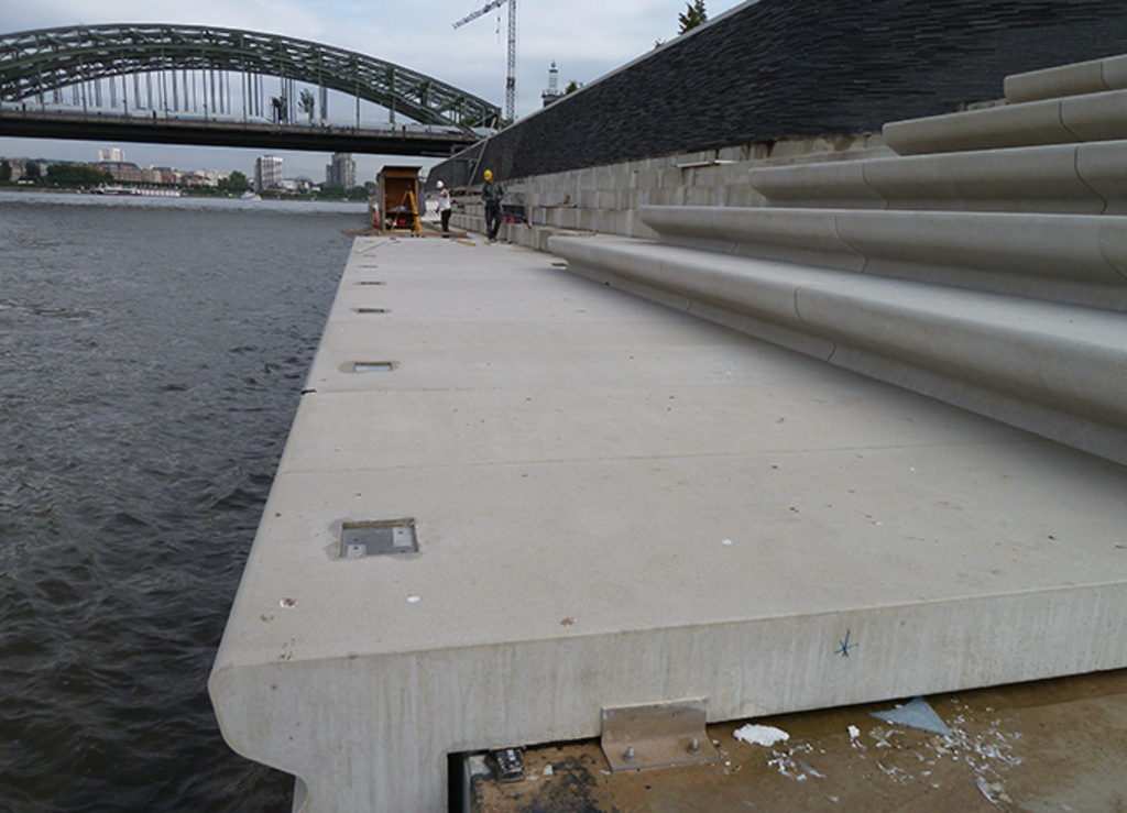 Rheinboulevard August 2014