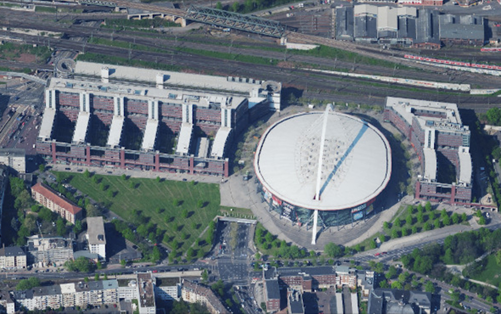 Schrägluftbild 2018, Stadthaus Deutz – Südansicht