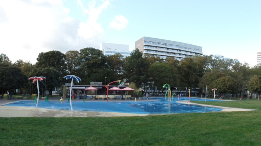 Wasserspielplatz im Inneren Grüngürtel zwischen Venloer und Vogelsanger Straße