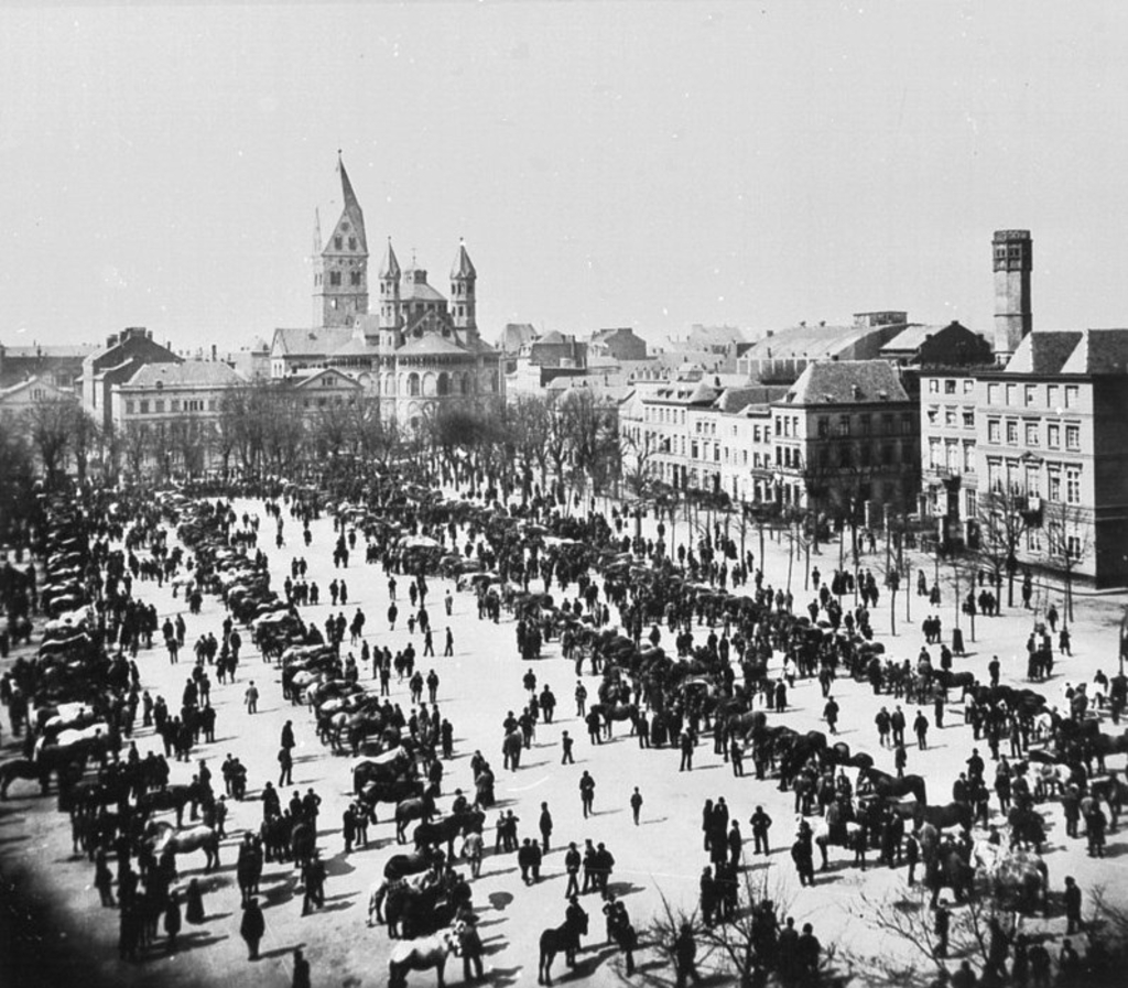 Historisches Foto des Neumarkts Köln