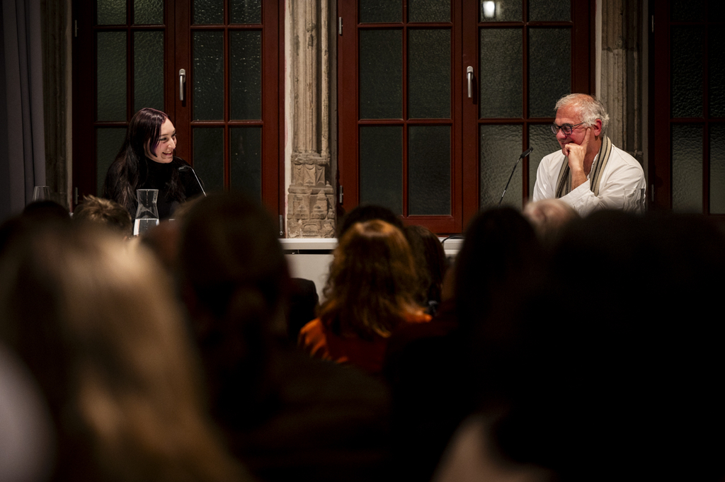 Mirjam Kay Mashkour und Dr. Enno Stahl im sichtbar lustigen Gespräch
