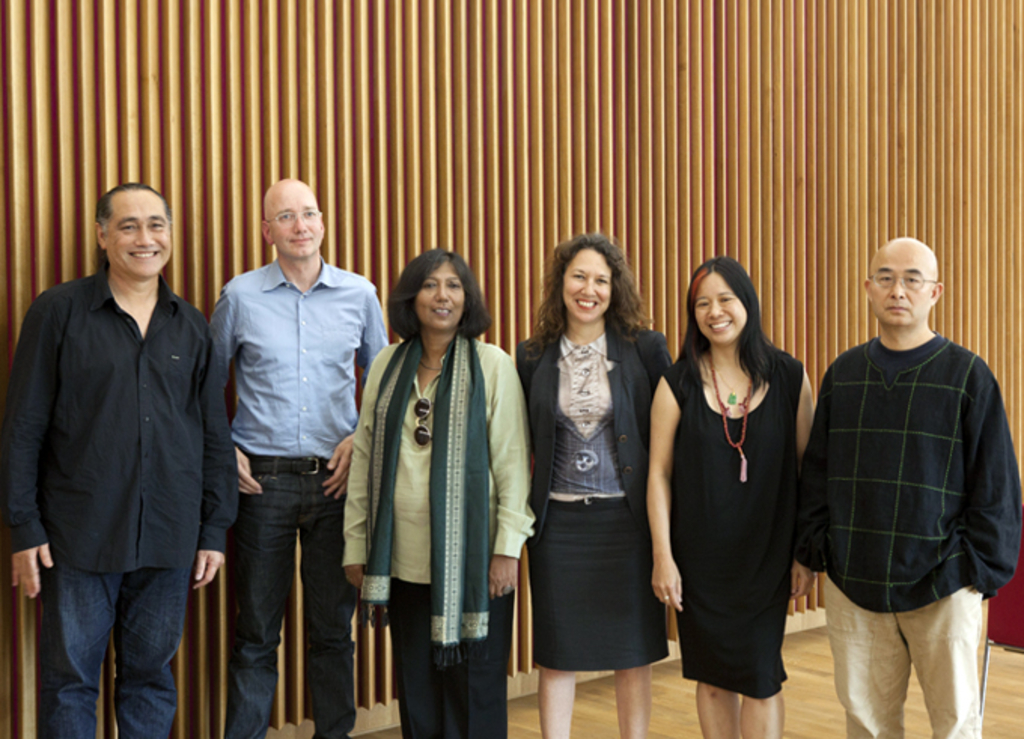 Von links: Lemi Ponifasio, Tom Holert, Madhusree Dutta, Galit Eilat, Liza Lim und Liao Yiwu