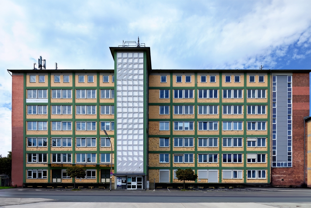 Foto des Atelierhauses an der Delmenhorster Straße, Link auf Ateliers
