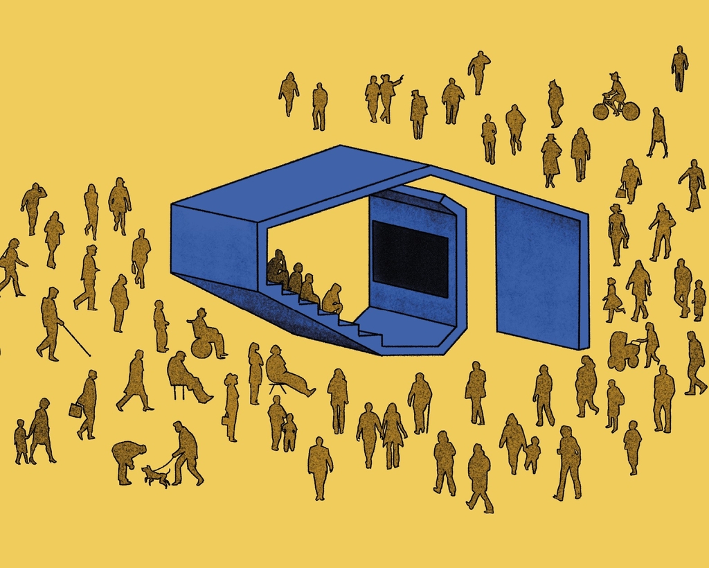 Die Illustration zeigt im Zentrum einen blauen, gezeichneten Pavillon, in dem Menschen (braun gezeichnet) sitzen und auf einen Bildschirm, vorne im Pavillon, schauen. Um den Pavillon herum sind unterschiedliche Menschen gezeichnet, die man nur an dem Umrissen erkennt. Schlendernde Paare, die Händchen halten, Radfahrende, eine Person, die mit dem Hund Gassi geht. Der Hintergrund ist Gelb. 