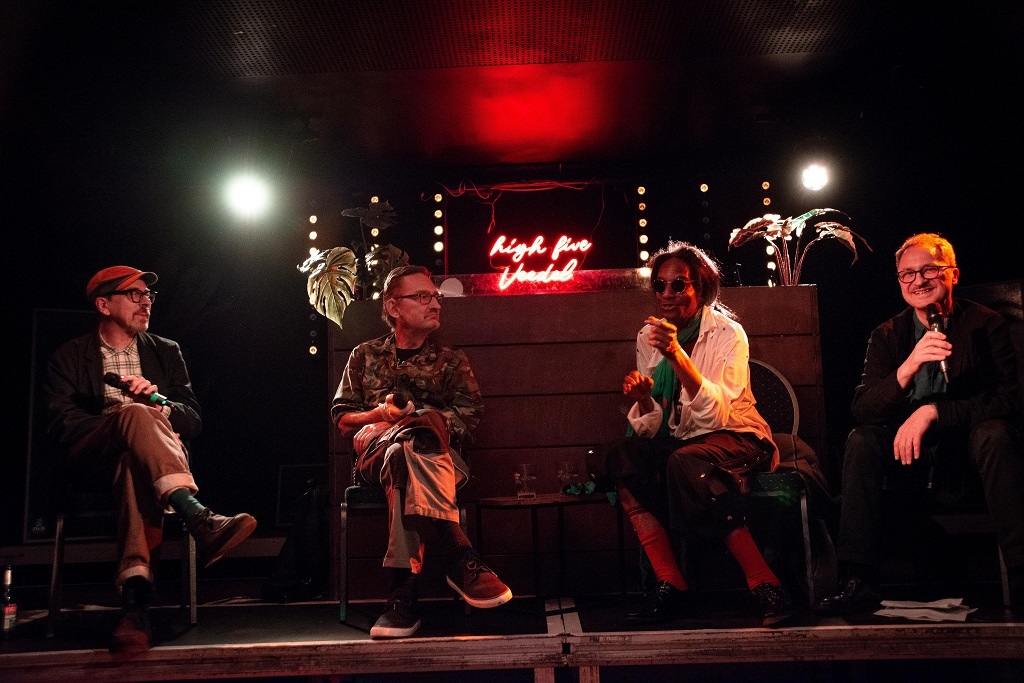 Dr. Yilmaz Dziewor im Künstlergespräch mit Whirlpool Productions