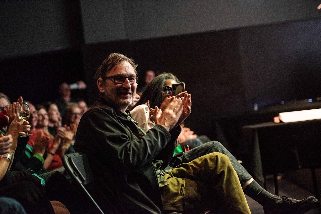 Auch das Whirlpool Productions-Mitglied Justus Köhncke hat sichtlich Spaß