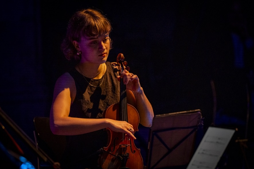 Aline Sarah Müller auf der Bühne