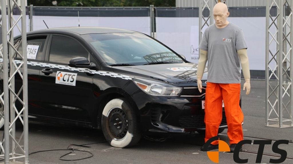 Bild von einem Crashtest mit Dummy