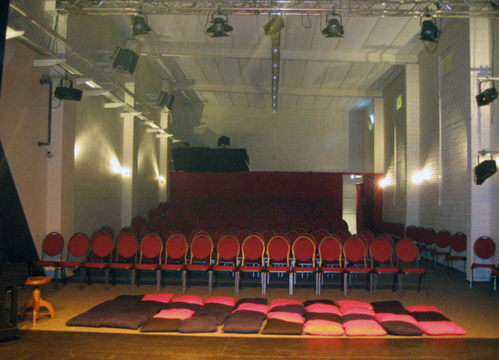 Kammeroper Köln: Blick von der Bühne in den Zuschauerraum