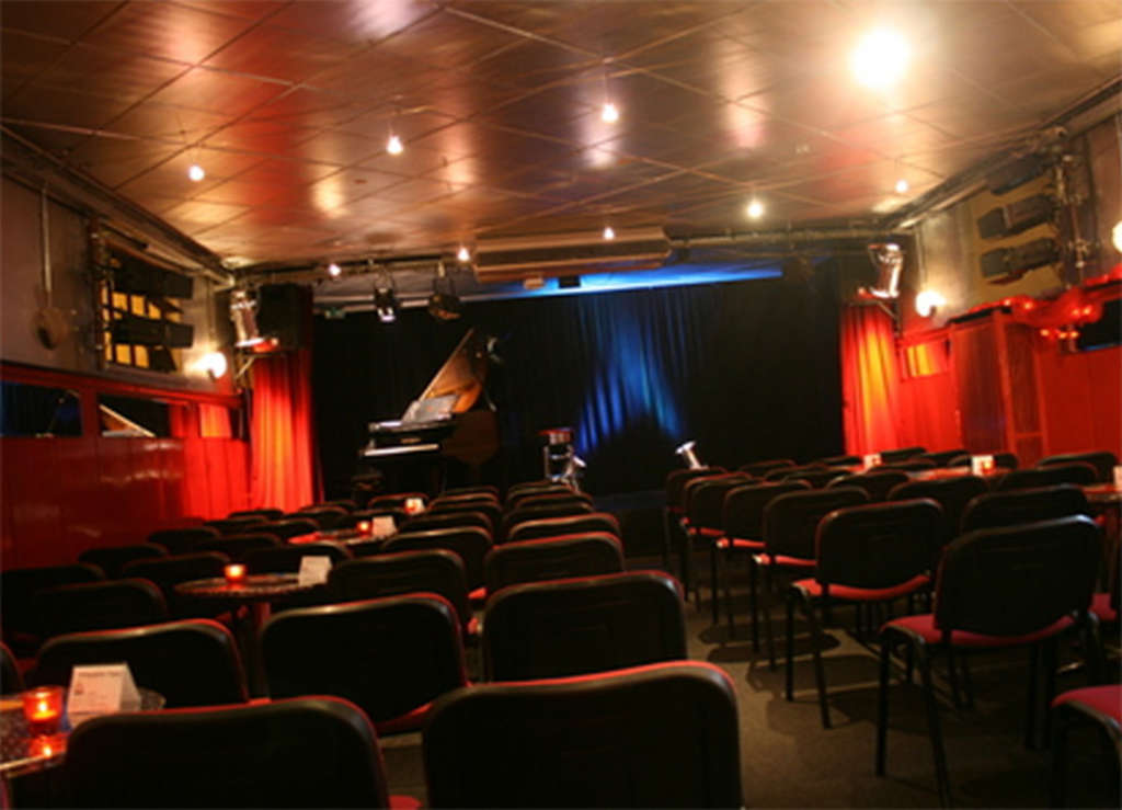 Klüngelpütz: Blick auf die Bühne