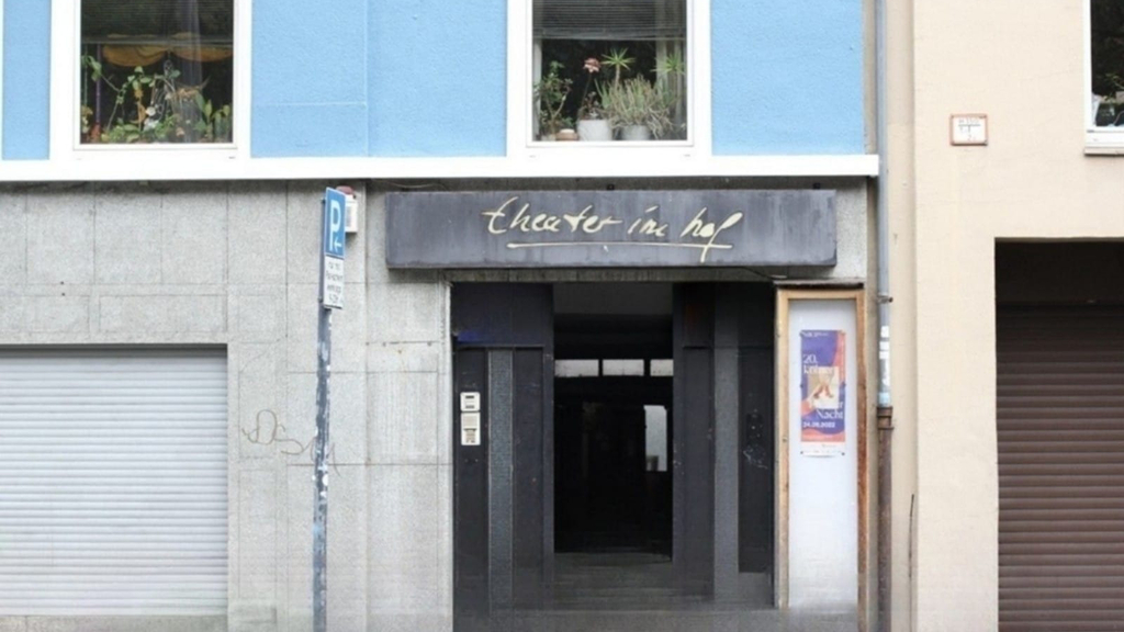 Außenansicht des theater im hof