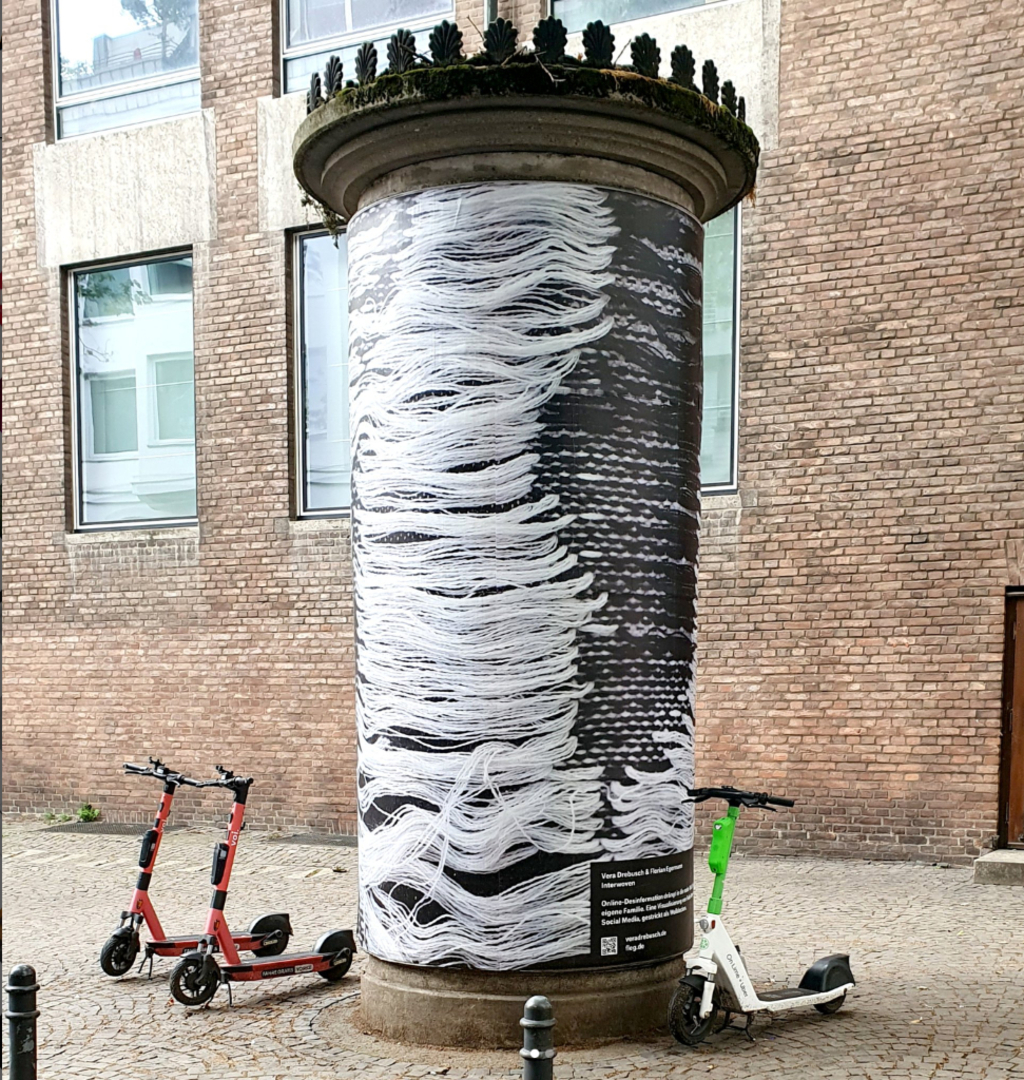 Kunstsäule Interwoven von Vera Drebusch und Florian Egermann
