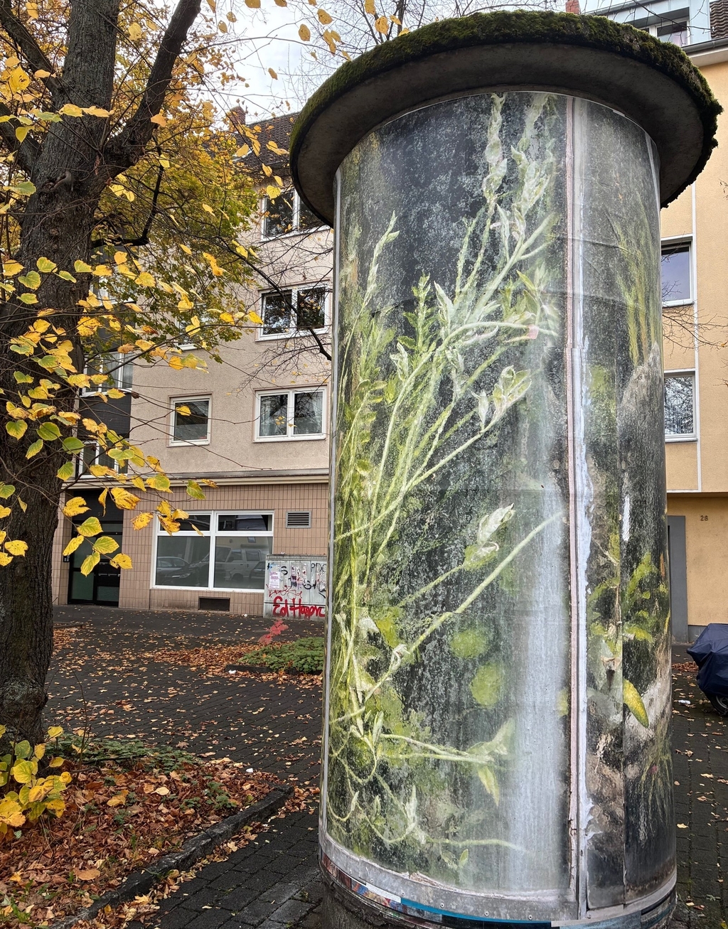 Kunstsaeule Faeßler - ein Blick in das Verborgene