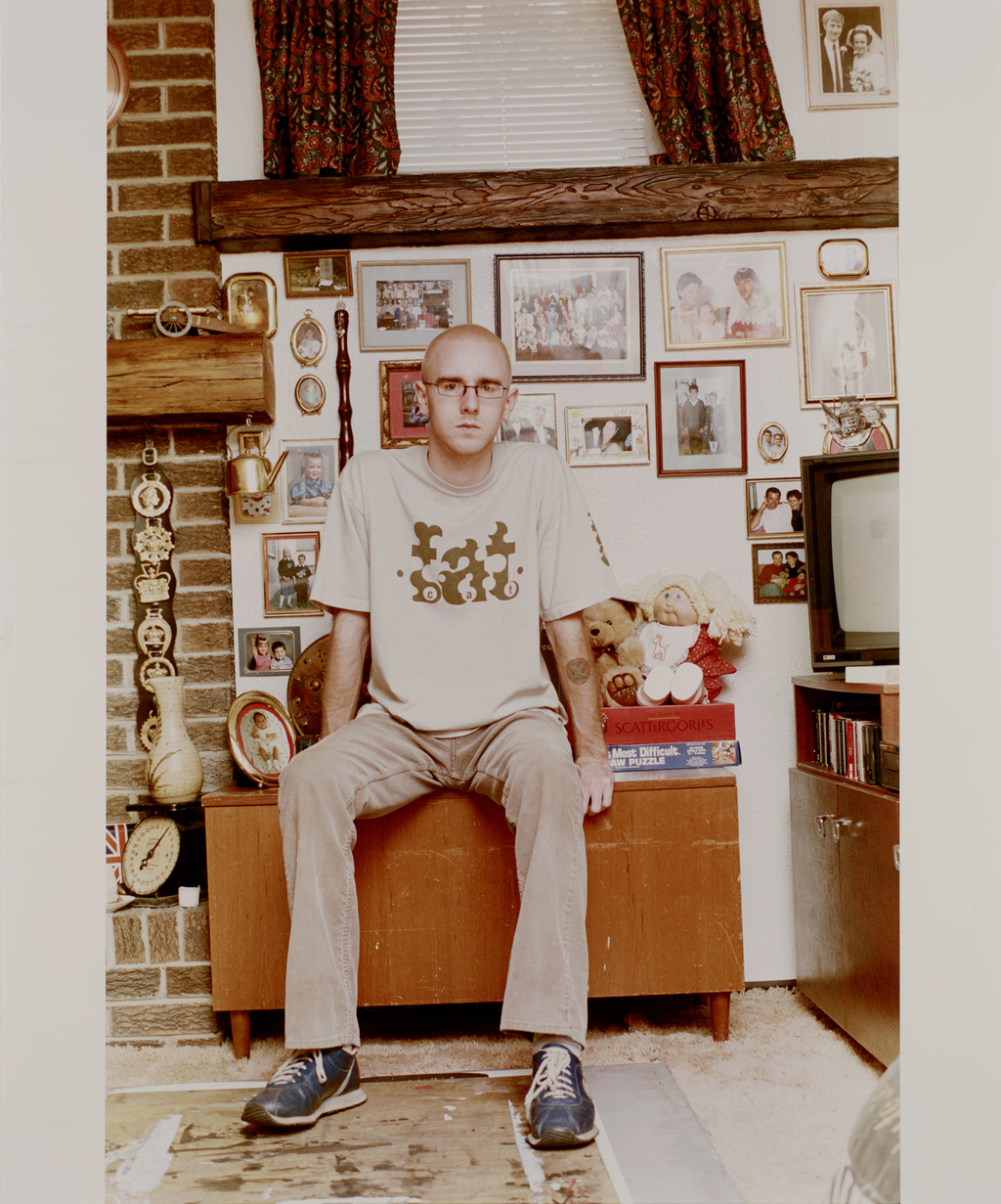 Foto von Wolfgang Tillmans: „Richie Hawtin, home sitting“, 