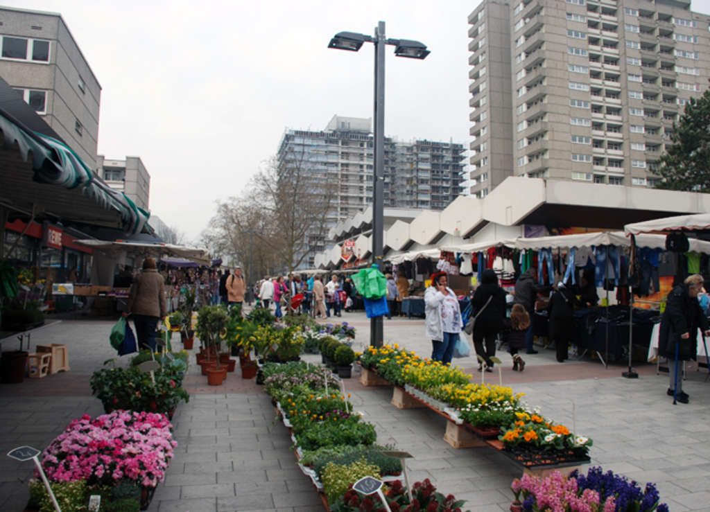 Wochenmarkt Görlinger Zentrum