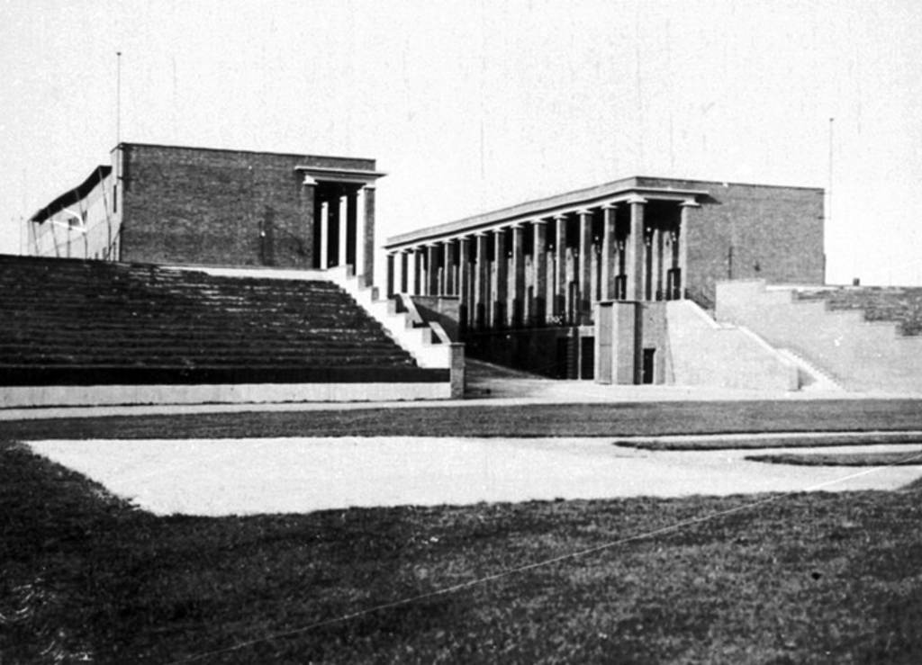 Adolf Abel: Eingangsbauten zum Müngersdorfer Stadion um 1930, RBA 065576
