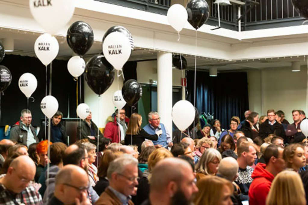 Foto vom Publikum beim Stadtgespräch