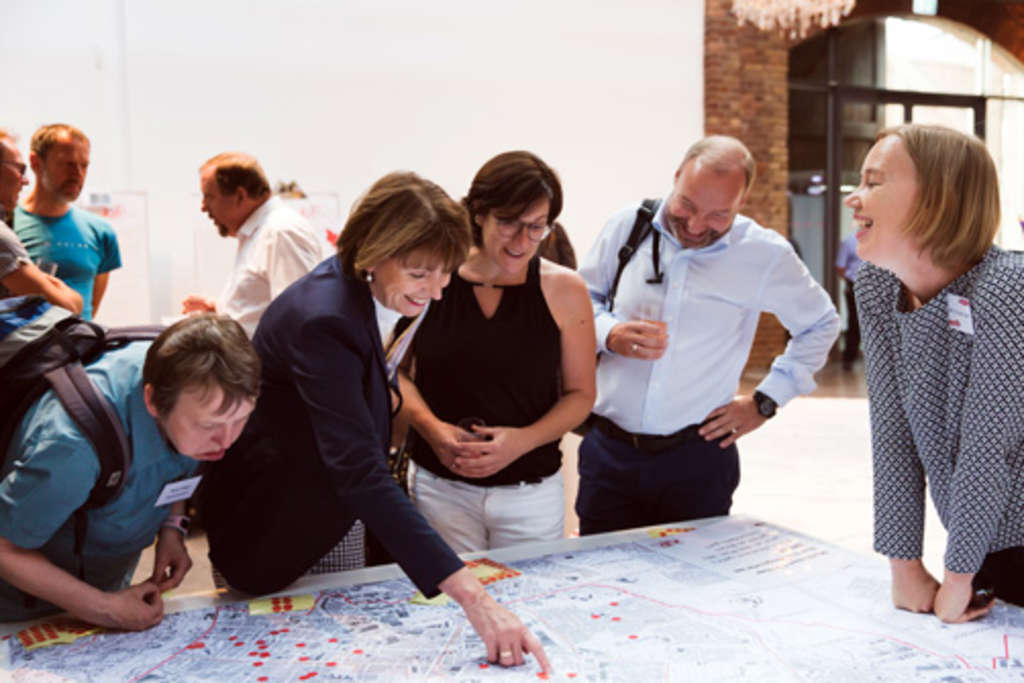 Stadtgespräch am 3. Juli 2018 in den BALLONI Hallen