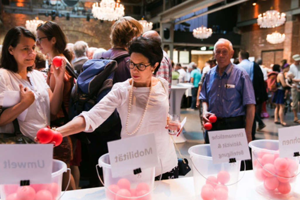 Stadtgespräch am 3. Juli 2018 in den BALLONI Hallen