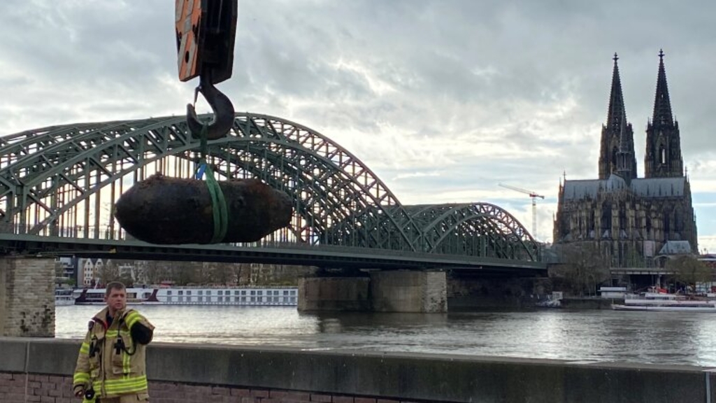 Amerikanische Zehn-Zentner-Bombe, Link auf Kampfmittelangelegenheiten - Stadt Köln