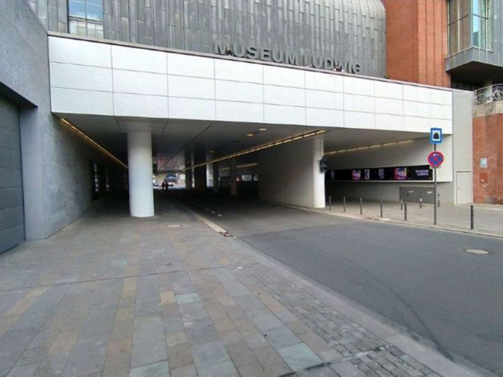 Tunnel Am Domhof aus Richtung Kurt-Hackenberg-Platz