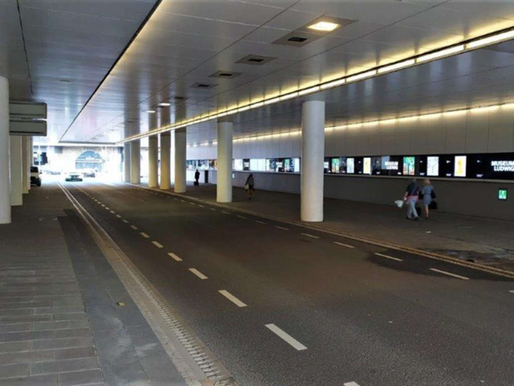 Tunnel am Domhof, Medienband